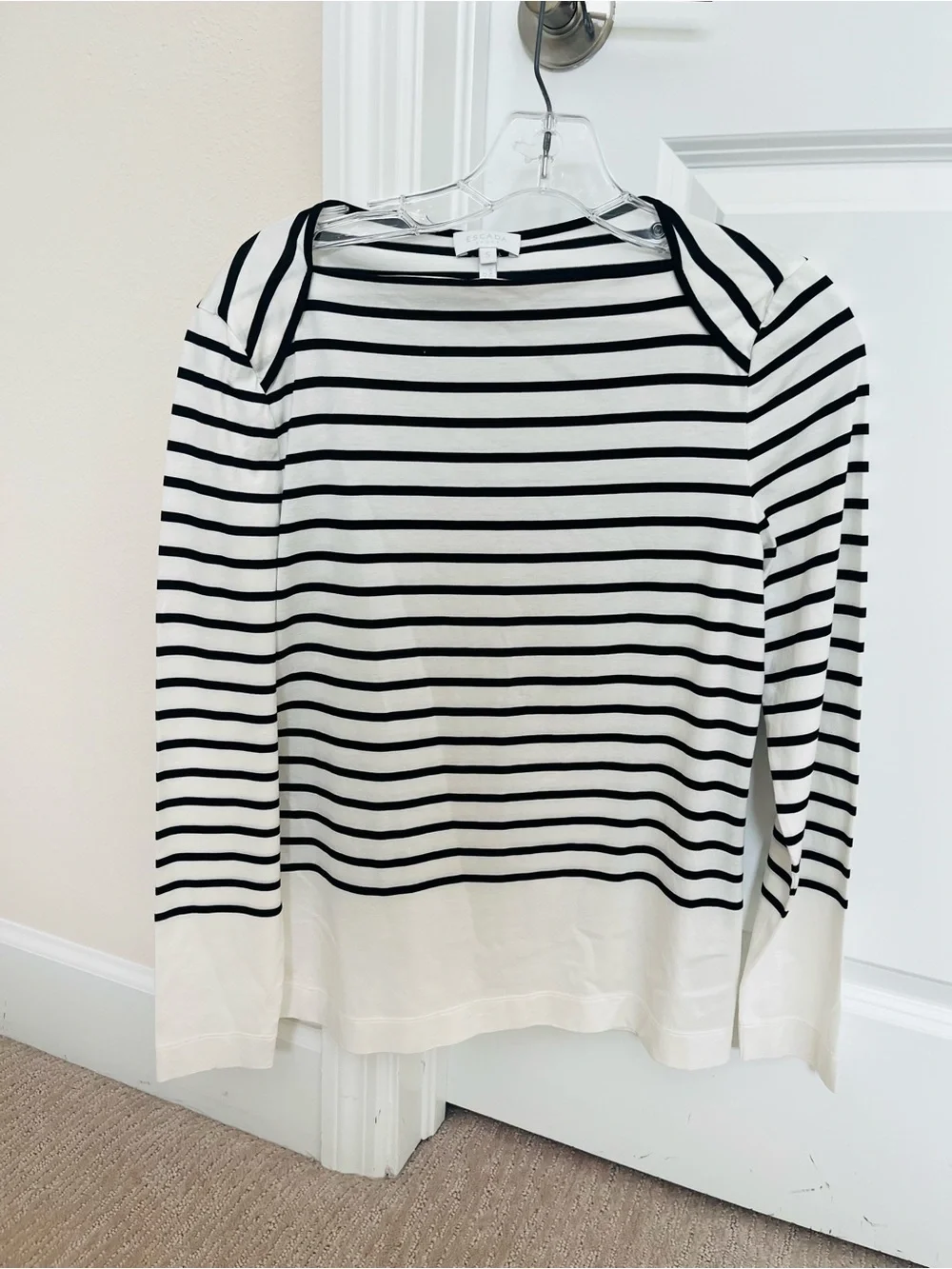 Escada luxurious stripes